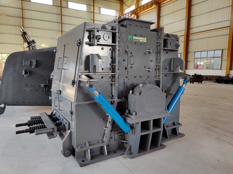 可逆錘式破碎機(jī) 可逆錘式破碎機(jī)