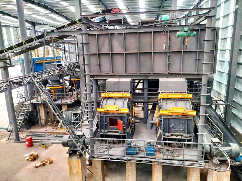 破碎篩分設(shè)備 破碎篩分設(shè)備